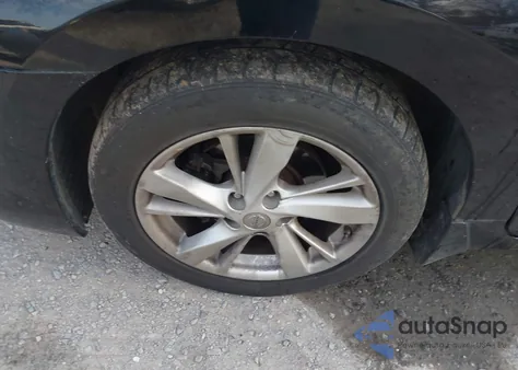 2013 Nissan Altima 2.5 Sv z USA, uszkodzony, nr VIN 1N4AL3AP8DC137089